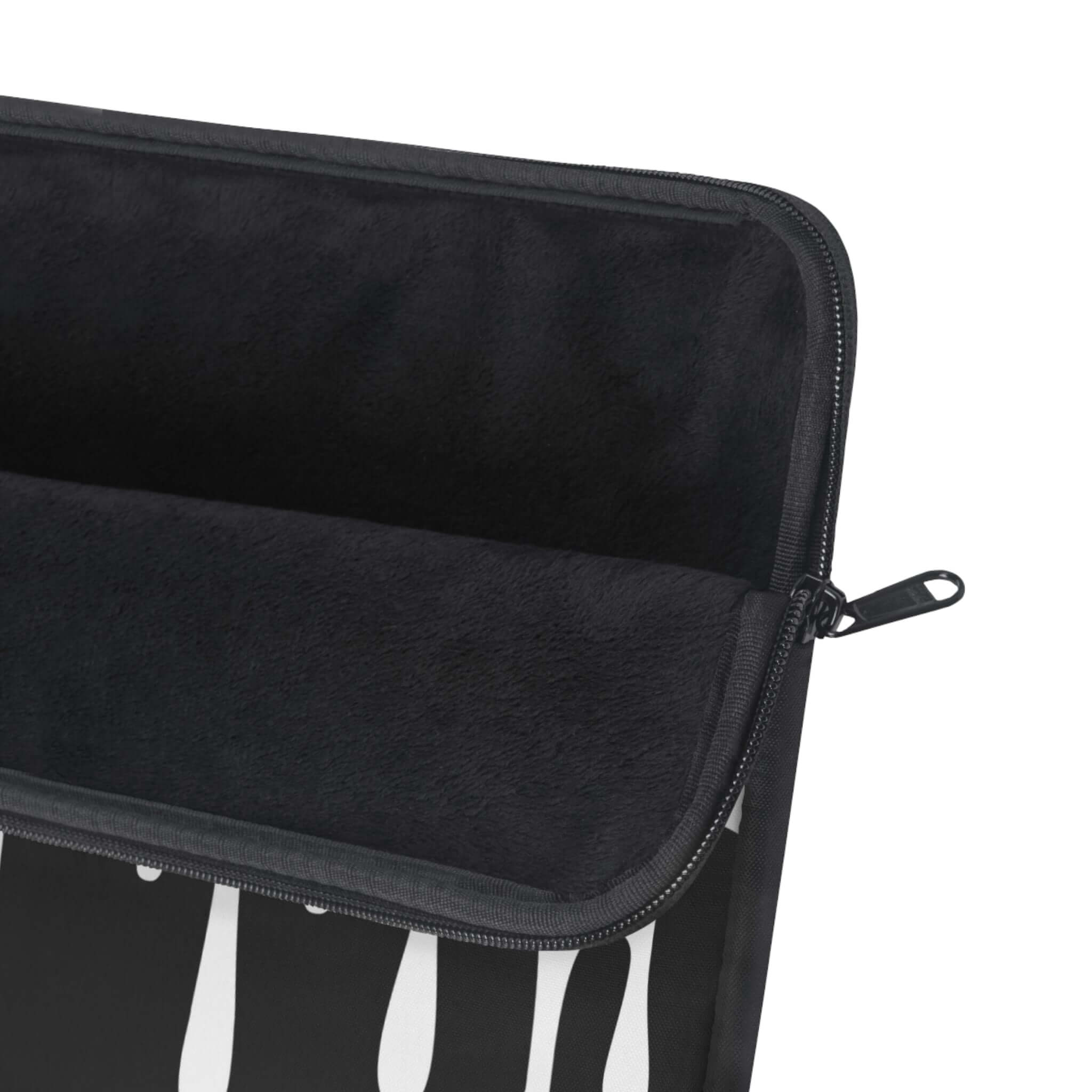 chic bold drip Laptop Sleeve – Laptop Sleeve by Cre8ive Masters